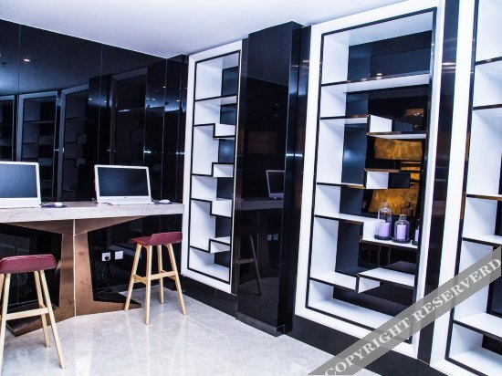 Яньтай: Hemei Hotel (Yantai Mountain Binhai Square)