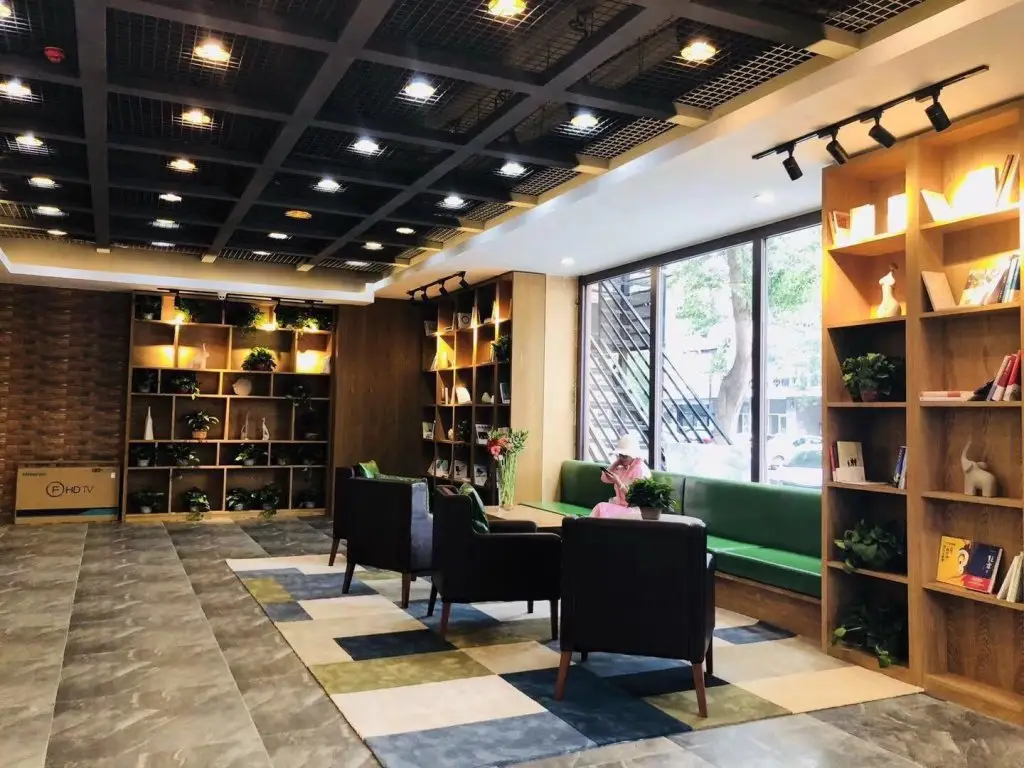 Харбин: James Joyce Coffetel·Harbin Convention and Exhibition Center Wanda Plaza Longta