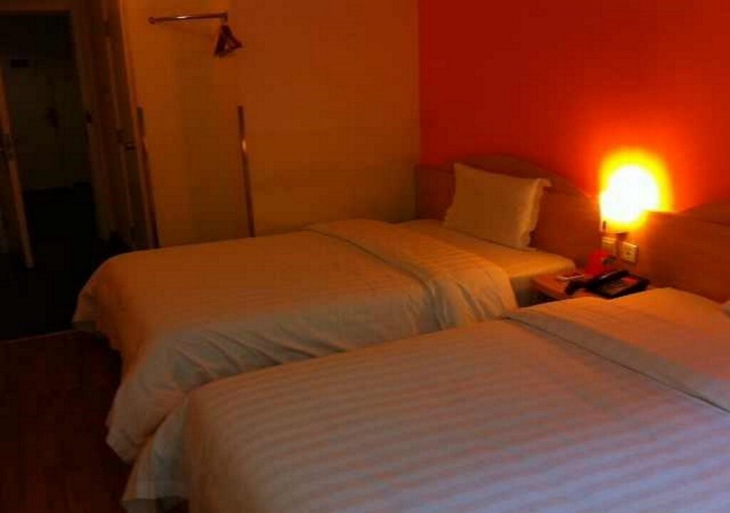 Пекин: 7 Days Inn Beijing Daxing Huangcun Xingzheng Street  Branch