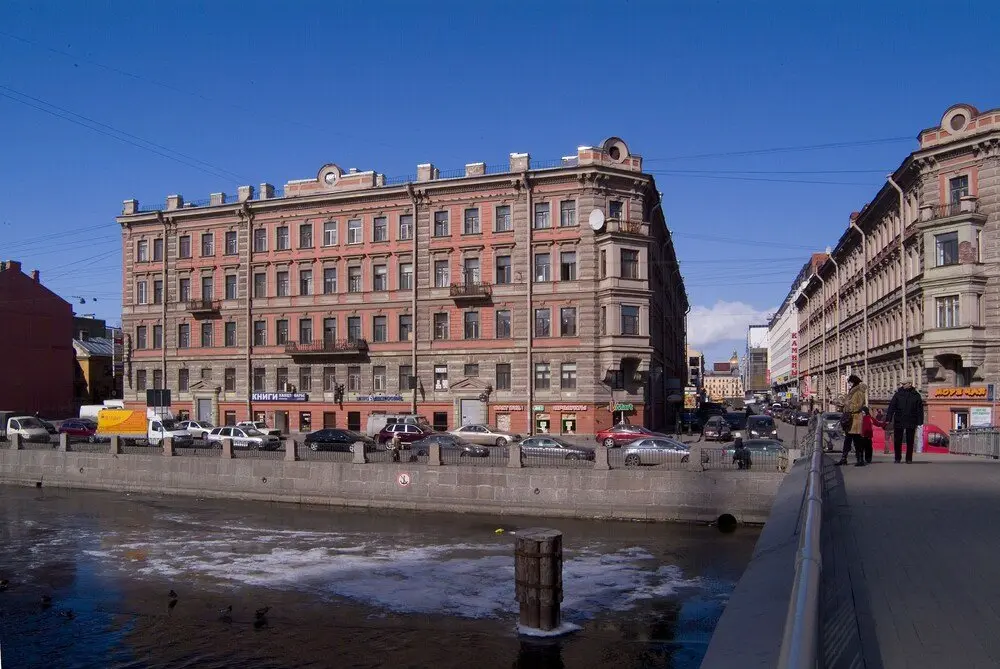 Санкт-Петербург: SwissSTAR
