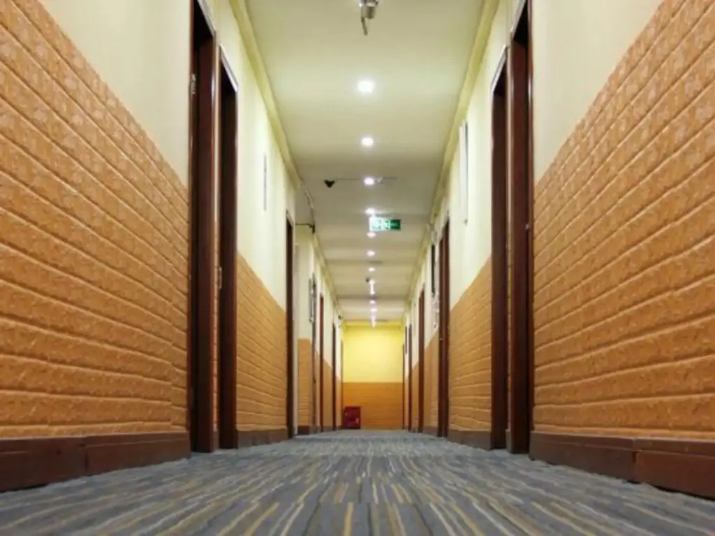 Шанхай: 100 Inn Liangpin Hotel (Shanghai Deping Road Subway Station)