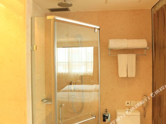 Цзинмэнь: Haiyi Fino Hotel (Swan Lake Branch）