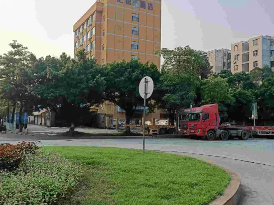 Гуанчжоу: 花洲公寓（广州黄埔新港地铁站店）
