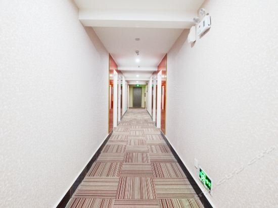 Хейан: Junting Hotel (Heyuan Xingyuan East Road)