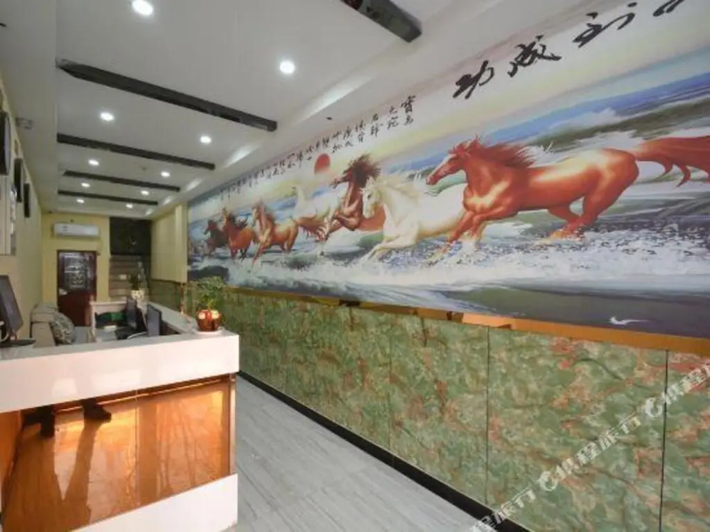 Zhengzhou Chongjing Hotel (Qiliyan Subway Station) — фото 1