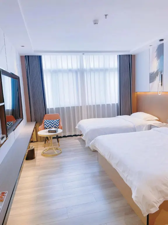 Цзеян: Jieyang Victoria Holiday Business Hotel