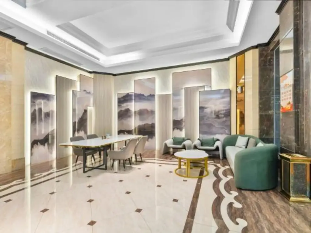 Цзеян: Jieyang Victoria Holiday Business Hotel