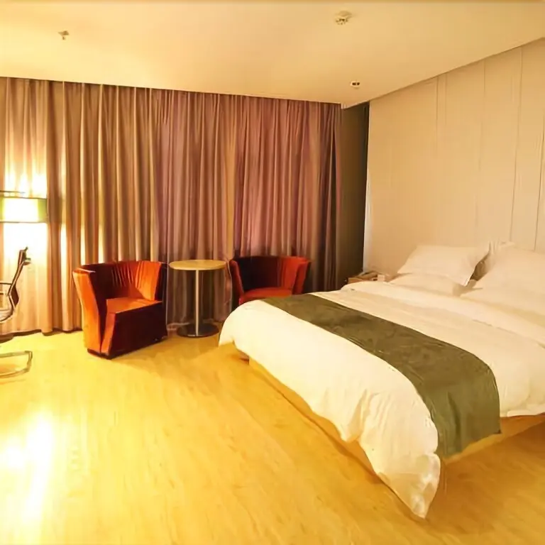 Хэчи: Vienna Hotel Guangxi Hechi Jinchengjiang Baima Street