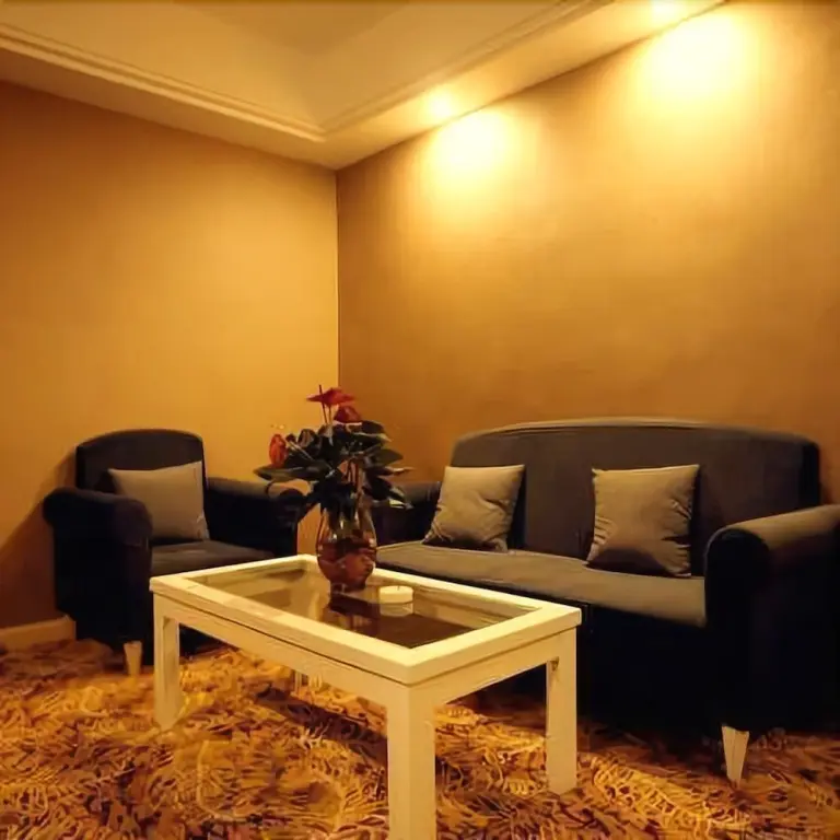 Корла: UP Boutique Hotel