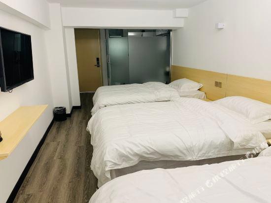 Далянь: Xinlongmen Hostel
