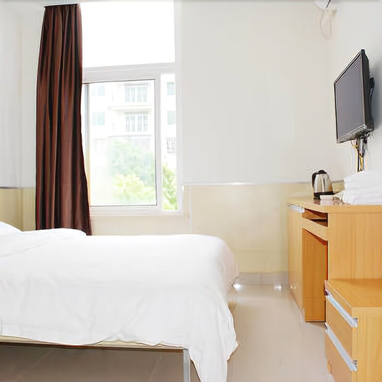 Шанхай: 100inn Disney Airport Hotel