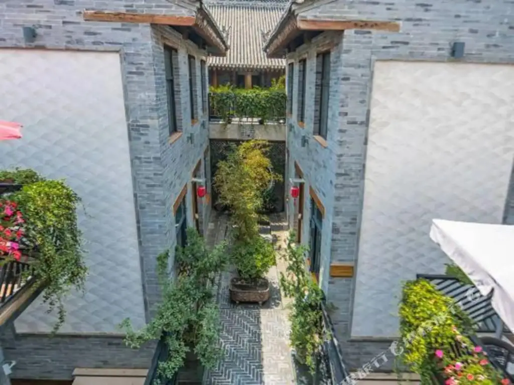 Leo's Inn — фото 1