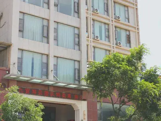 Дали: Gongguan Bihai Lantian Hotel
