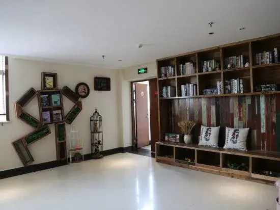 Хучжоу: Shuiyue Qinghua Hotel