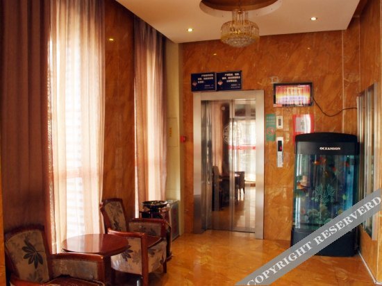 Цзаочжуан: Wanjia Chain Hotel Tengzhou Railway Station