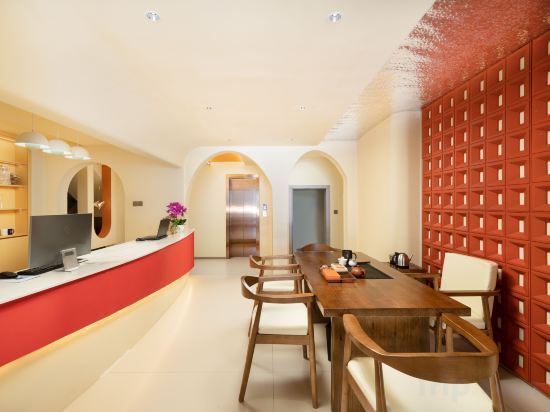 Дали: Yunyi Boutique Lake View Inn