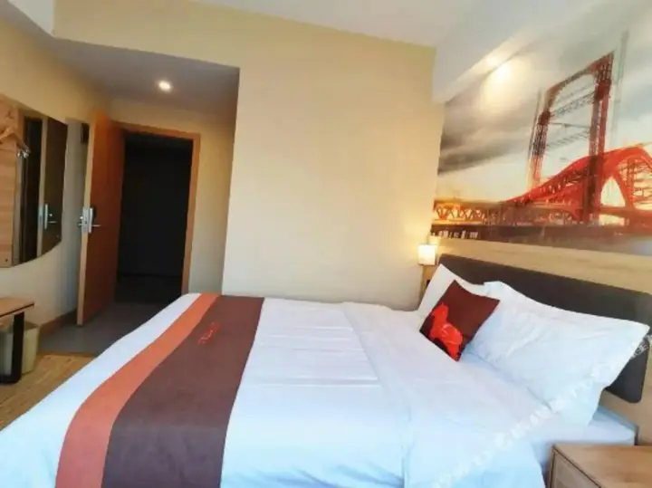 Нинбо: Junyi Chain Hotel (Ningbo Beilun Cinema)