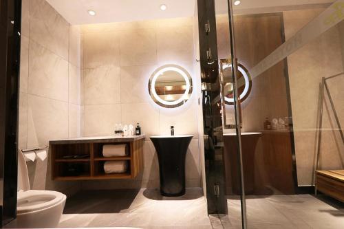 Уси: Wuxi Hotel App