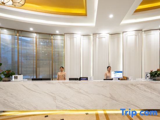 Чунцин: Xinhua Hotel