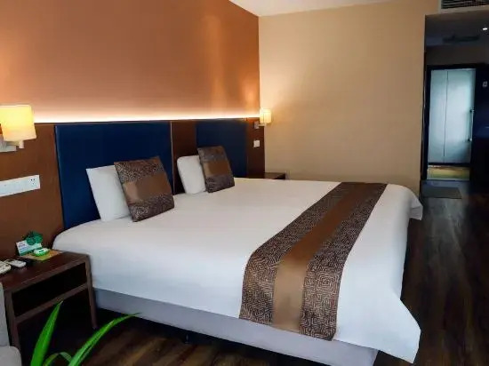 Вэйхай: Ripple Hotel (Weihai Wendeng Bus Station)
