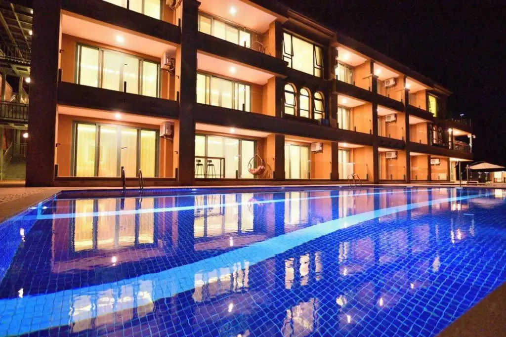 Юйси: Fuxian Lake Rongxi Yuehu Resort Hotel