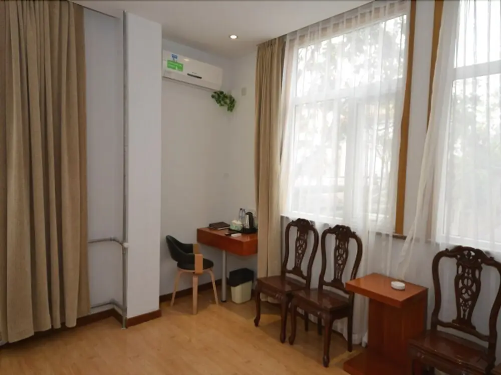 Тяньцзинь: Vatica Tianjin Five Avenues Foreign College Hotel