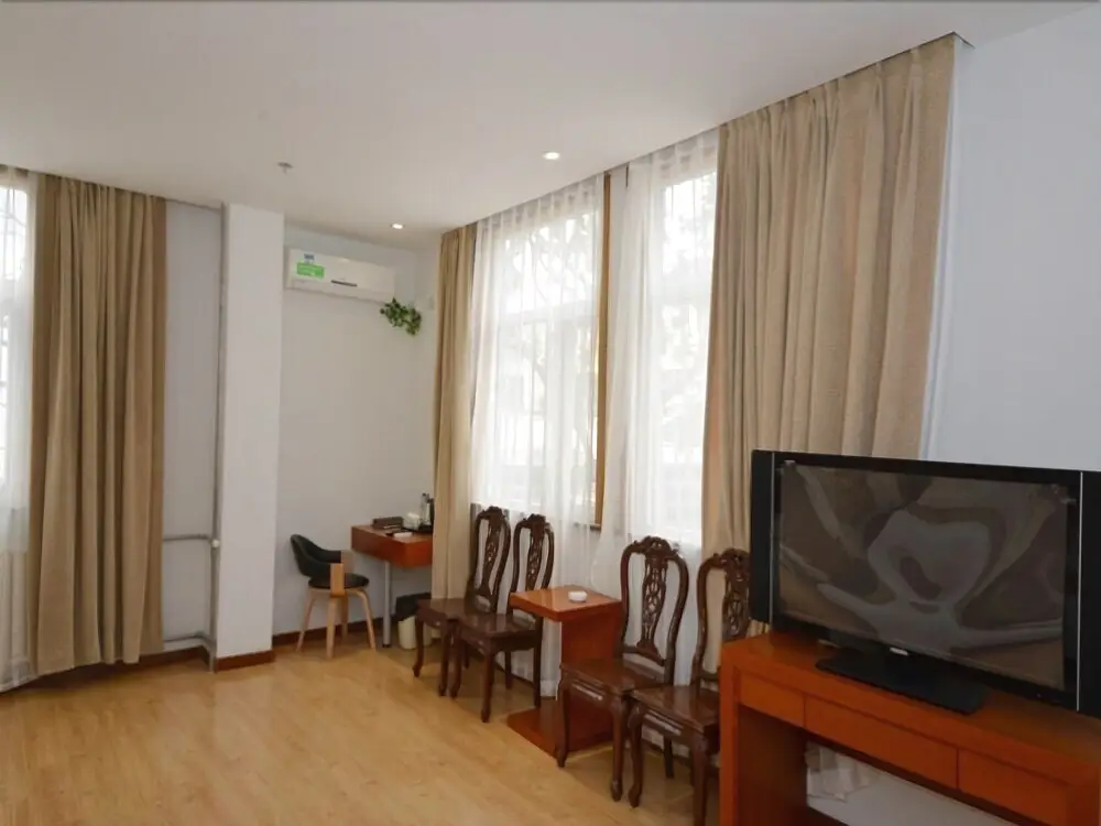 Тяньцзинь: Vatica Tianjin Five Avenues Foreign College Hotel