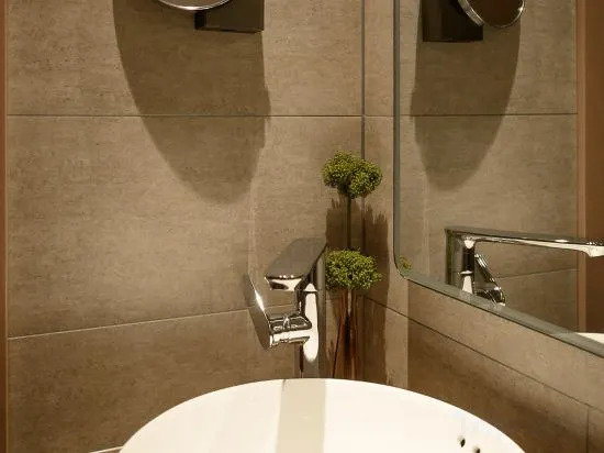 Цзиньчжоу: Home Inn Jinzhou Central Street Nanjing Road