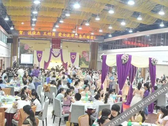 Сяогань: Xinjinshi Fashion Hotel