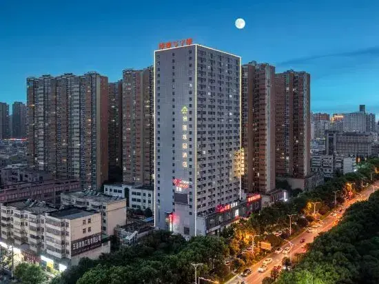 Чжумадянь: Boya Crystal Hotel (Zhumadian High Speed Rail Station Store)