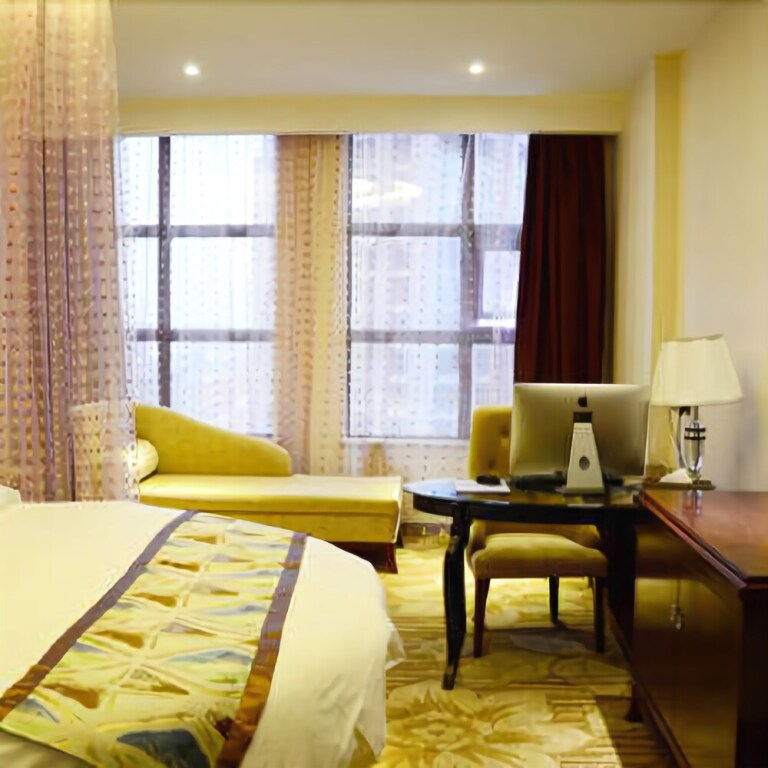 Юэян: Furong International Hotel