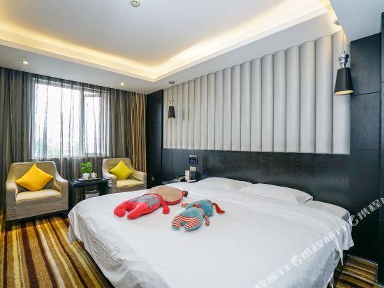 Ханьчжун: Gulong Hotel (Hanzhong High-speed Railway Station Wanbang)