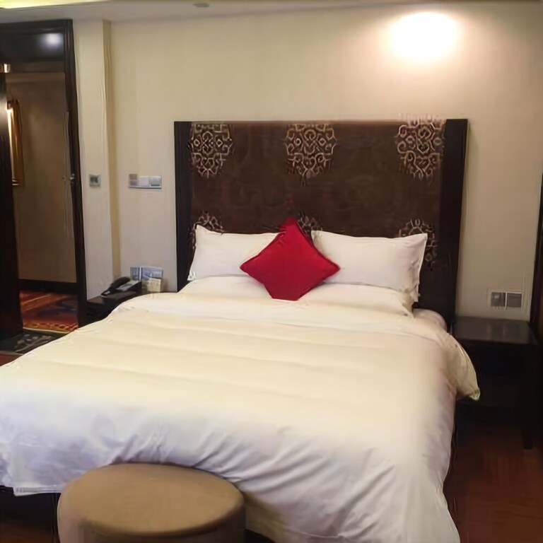 Наньчан: TOWO Shangpin Hotel (Nanchang Railway Station Normal University Qingshan Lake Campus Branch)
