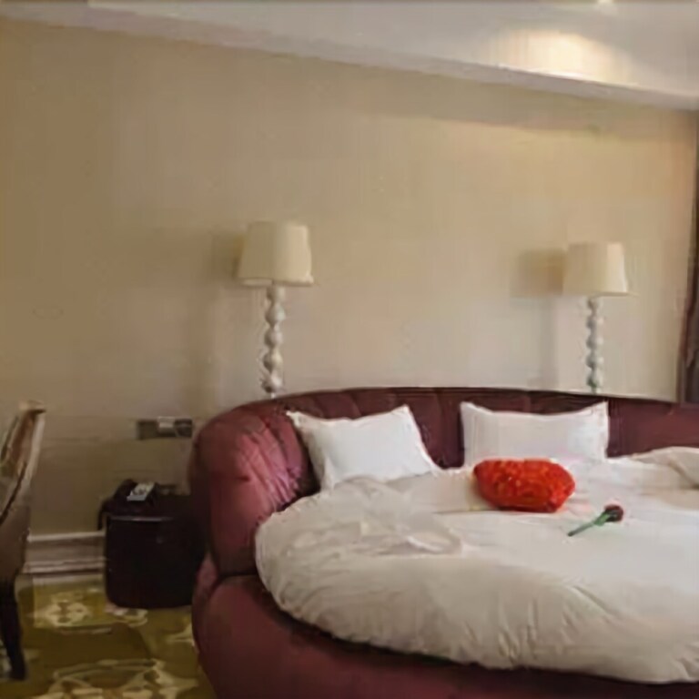 Наньчан: TOWO Shangpin Hotel (Nanchang Railway Station Normal University Qingshan Lake Campus Branch)