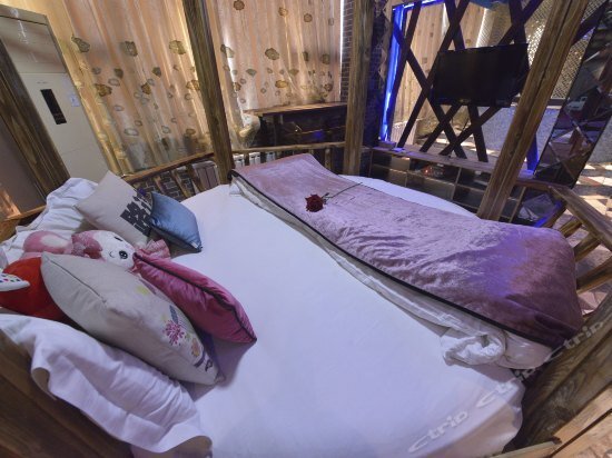 Цзинань: Aizhiyuan Movie Themed Hotel