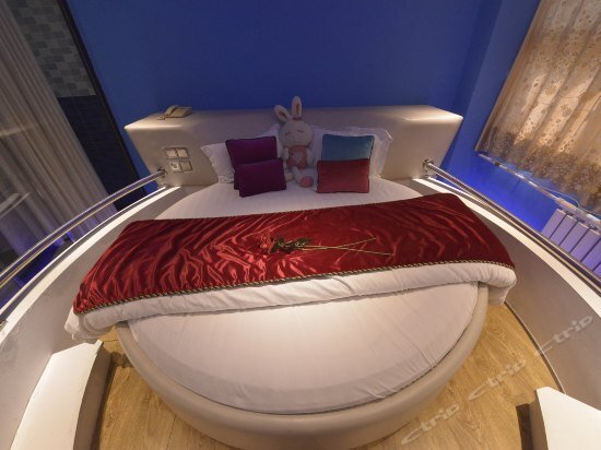 Цзинань: Aizhiyuan Movie Themed Hotel