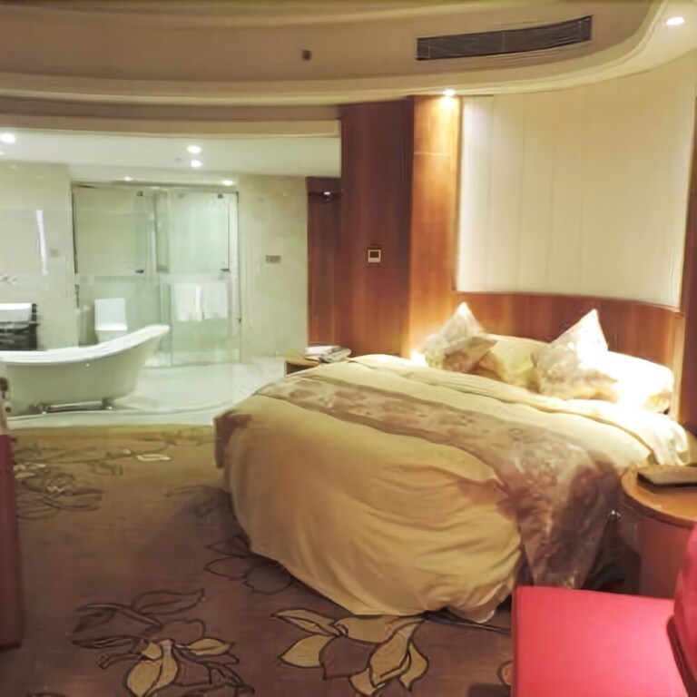 Дунгуань: South Grand China International Hotel