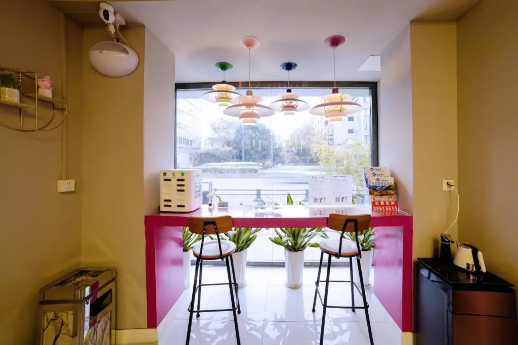 Чэнду: Elan Inn Chengdu Hongxingqiao Metro Station
