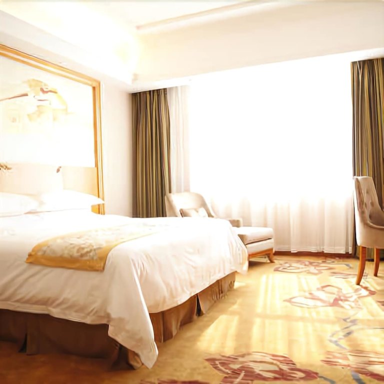 Фошань: Vienna Hotel