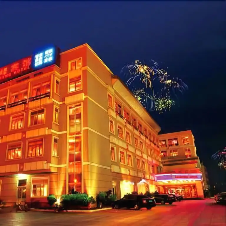 Lianfeng Hotel — фото 1