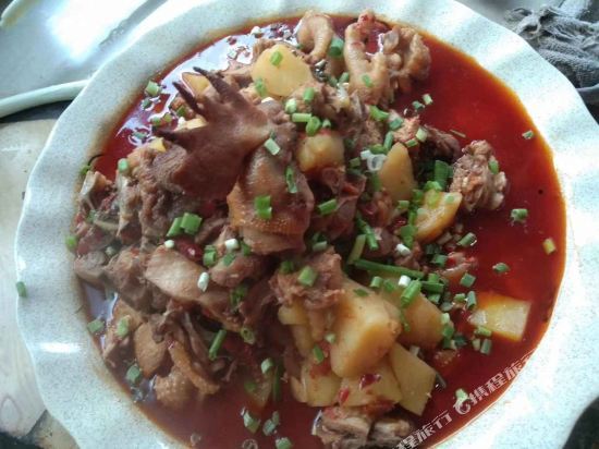 Чэнду: Houshan Yueyu Inn