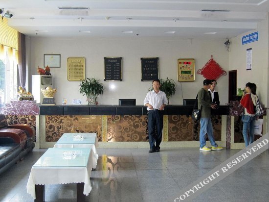 Лиаоченг: 聊城市人才大厦商务酒店