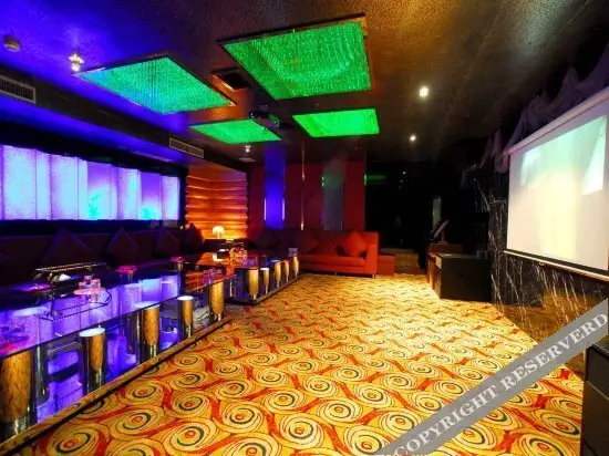 Шанхай: New Chang Ling Hotel