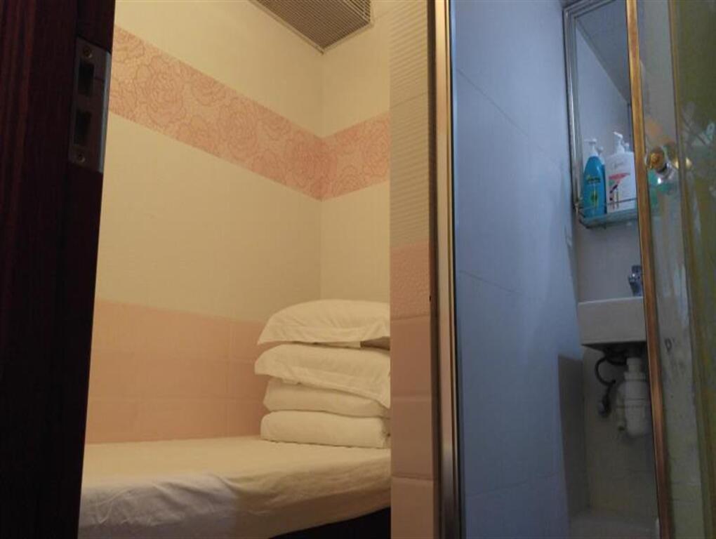 Коулун: Chung Shing Hotel
