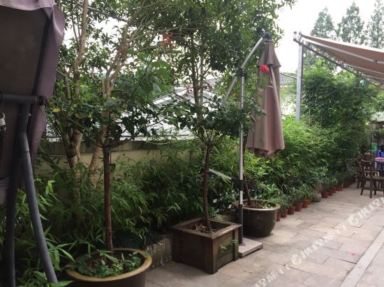Ханчжоу: Hangzhou Shanxia Hotel (Lingyihong)
