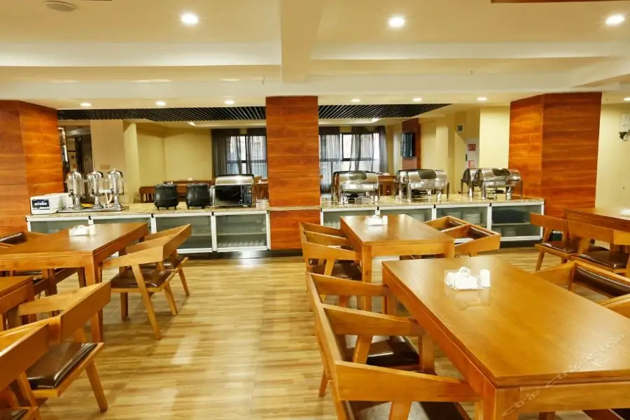 Чунцин: Caifu Holiday Hotel