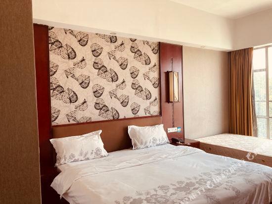 Дунгуань: Jin Bo Te Holiday Hotel（Dongguan Changping store）