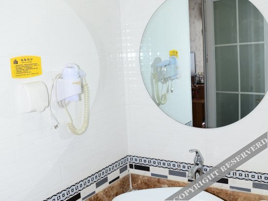 Лиаоченг: e Homeinn Express Hotel