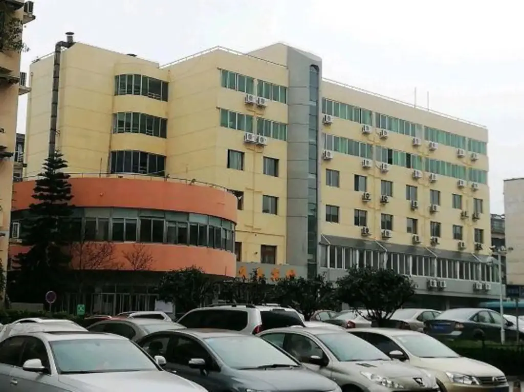 Чэнду: Jiujiu Hotel