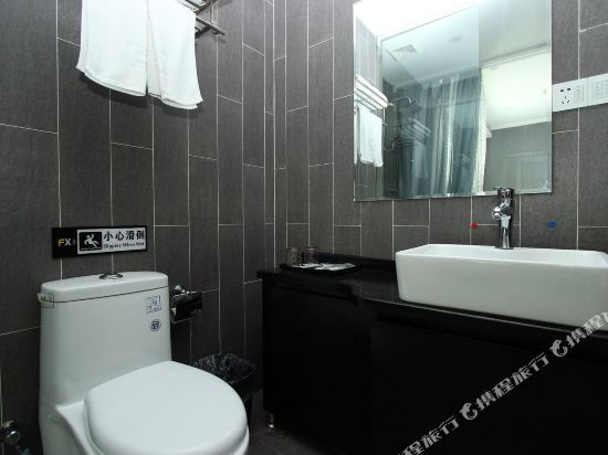 Ухань: Paijunyun Hotel (Wuhan Duoluokou Great Market Five Ring Sports Center Branch)